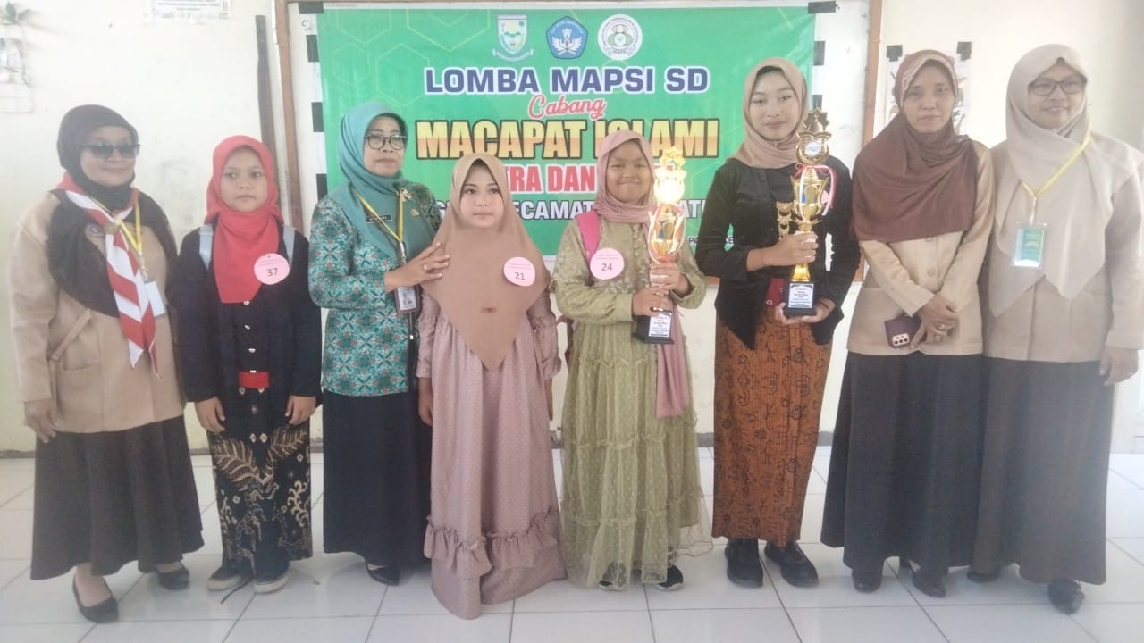 Siswi SD Negeri 1 Wirasaba Raih Juara dalam Lomba Macapat Islami Tingkat Kecamatan Bukateja
